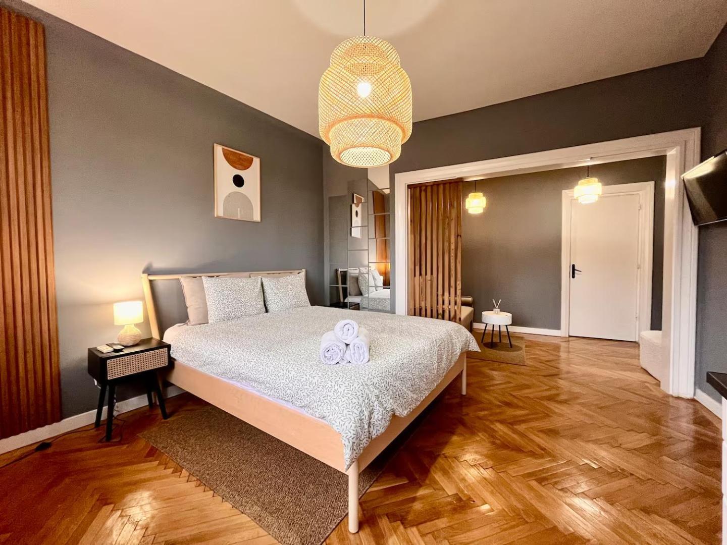 Woodie Studio With Premium Comfort By Piata Unirii Bukarest Eksteriør billede