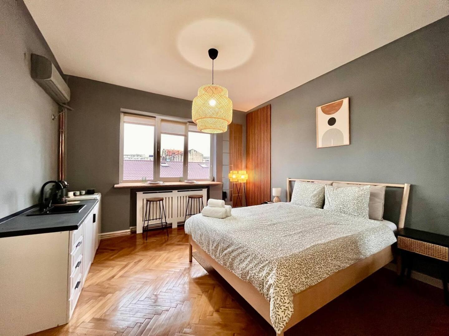 Woodie Studio With Premium Comfort By Piata Unirii Bukarest Eksteriør billede